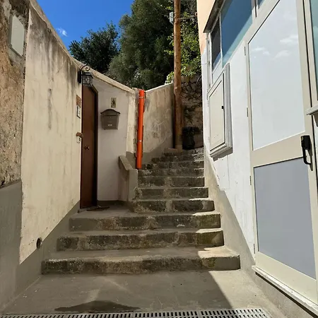 Nyaraló Yourhome - Adoro